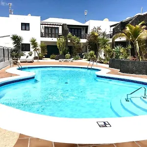 https://sunny-apartment-tias.puertodelcarmen-hotels.org